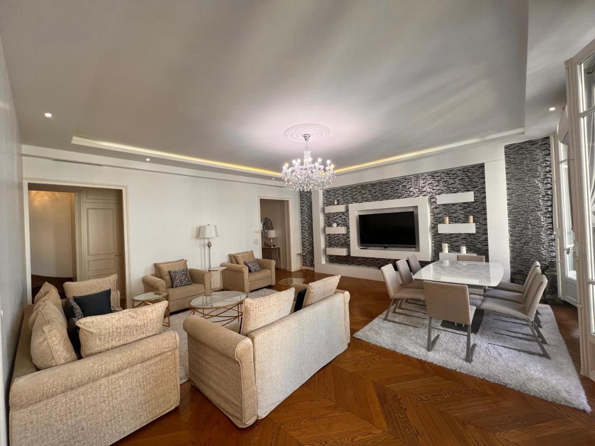 Appartement Champs-Elysees - Hala ปารีส ภายนอก รูปภาพ