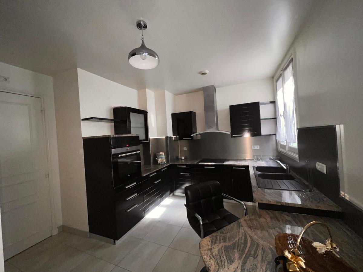 Appartement Champs-Elysees - Hala ปารีส ภายนอก รูปภาพ